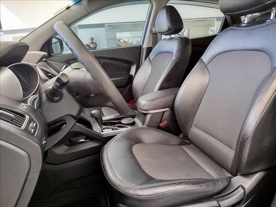 HYUNDAI IX35 2.0 16V FLEX 4P AUTOMÁTICO HYUNDAI IX35 2.0 16V FLEX 4P AUTOMÁTICO
